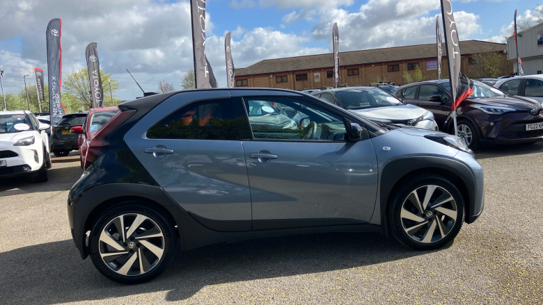 Toyota Aygo X 1.0 VVT-i Edge 5dr Petrol Hatchback